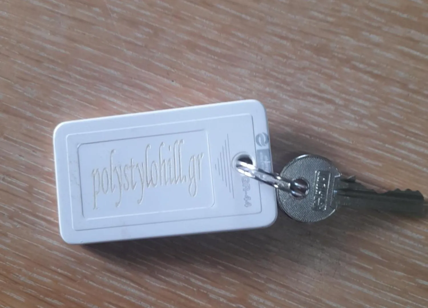 Polystylohill Daire Polychrono